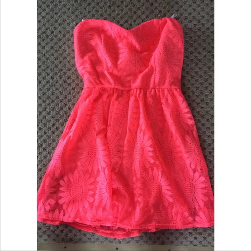 Strapless pink sundress